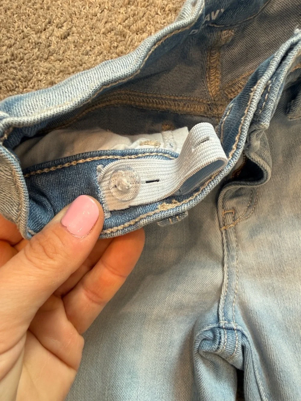 Old Navy | High- Rise Rockstar Jeggings in Light Blue Wash